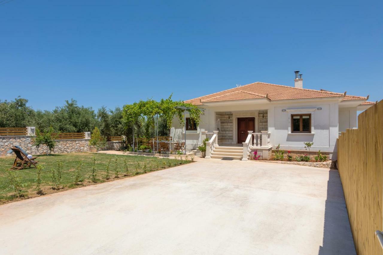 Villa Serenity Agia Marina  Exteriér fotografie