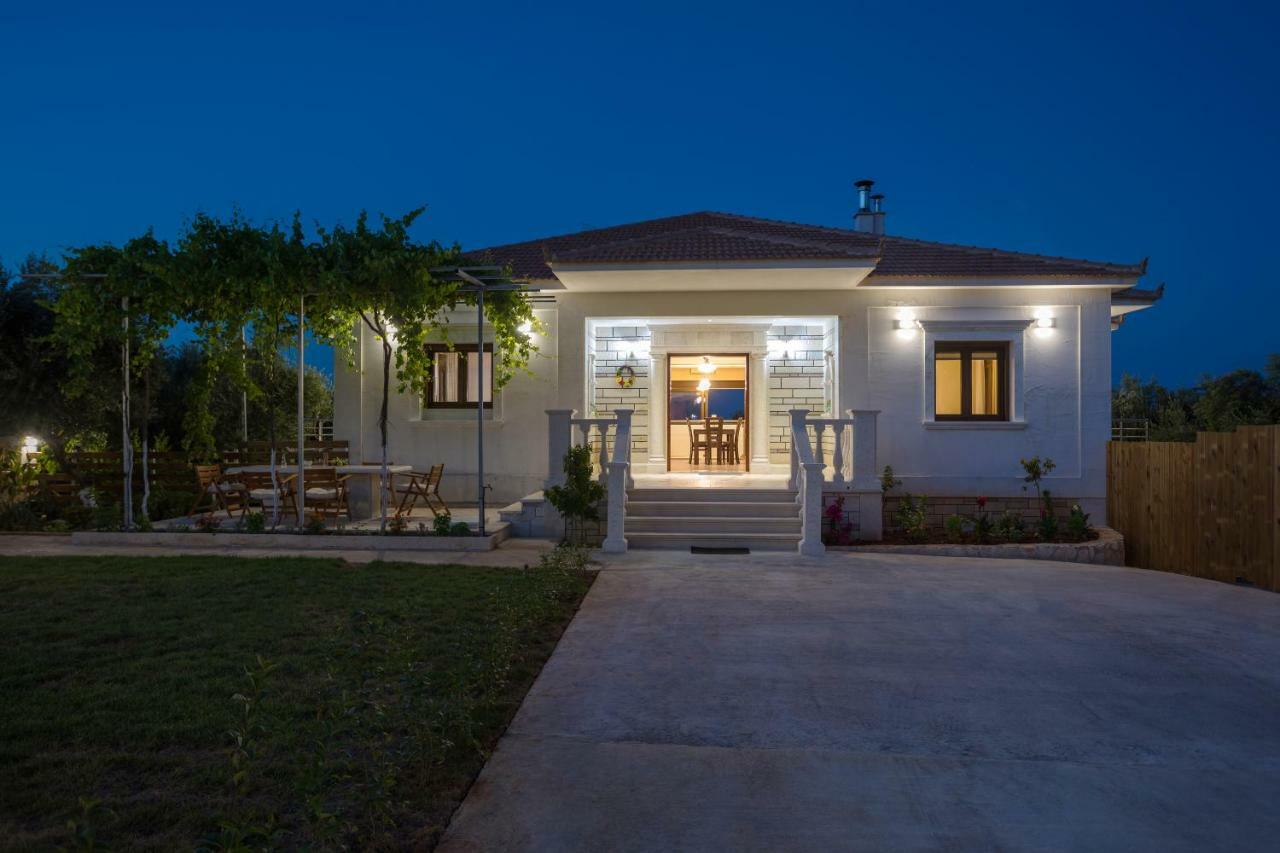Villa Serenity Agia Marina  Exteriér fotografie