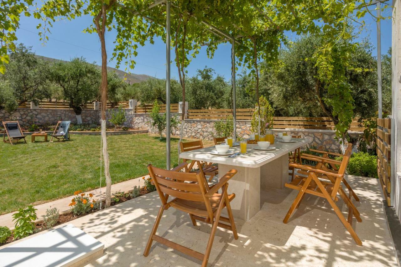 Villa Serenity Agia Marina  Exteriér fotografie