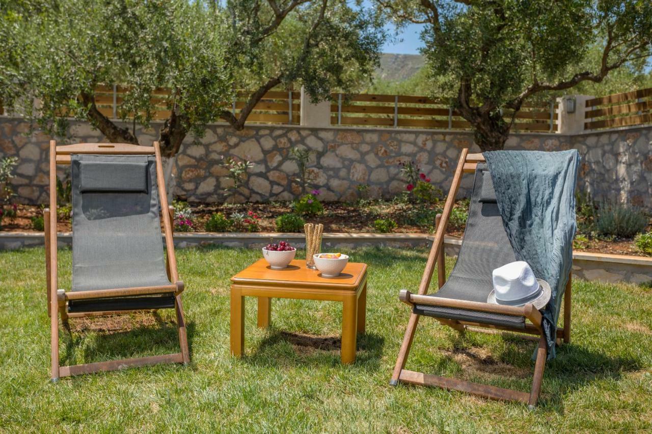 Villa Serenity Agia Marina  Exteriér fotografie