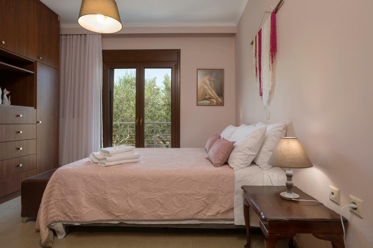 Villa Serenity Agia Marina  Exteriér fotografie