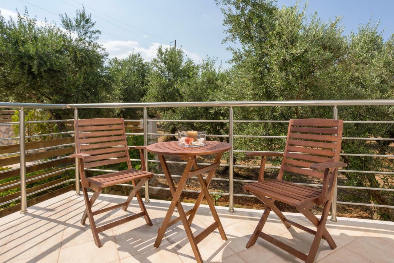 Villa Serenity Agia Marina  Exteriér fotografie